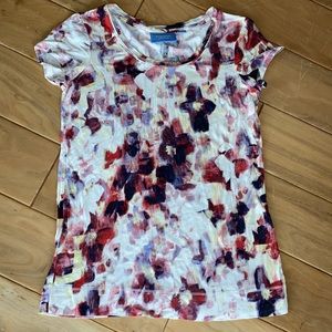 2 Women’s x small Simply Vera colorful soft t- shirts